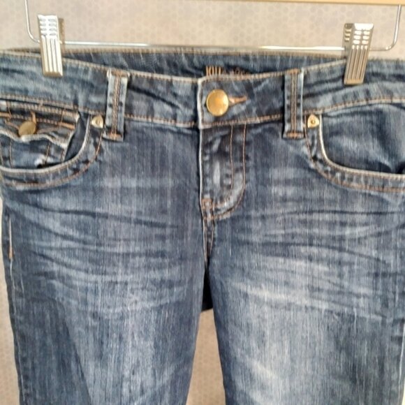 Kut from the Kloth bermuda whiskered and faded shorts in size 2 in EUC - Picture 5 of 5